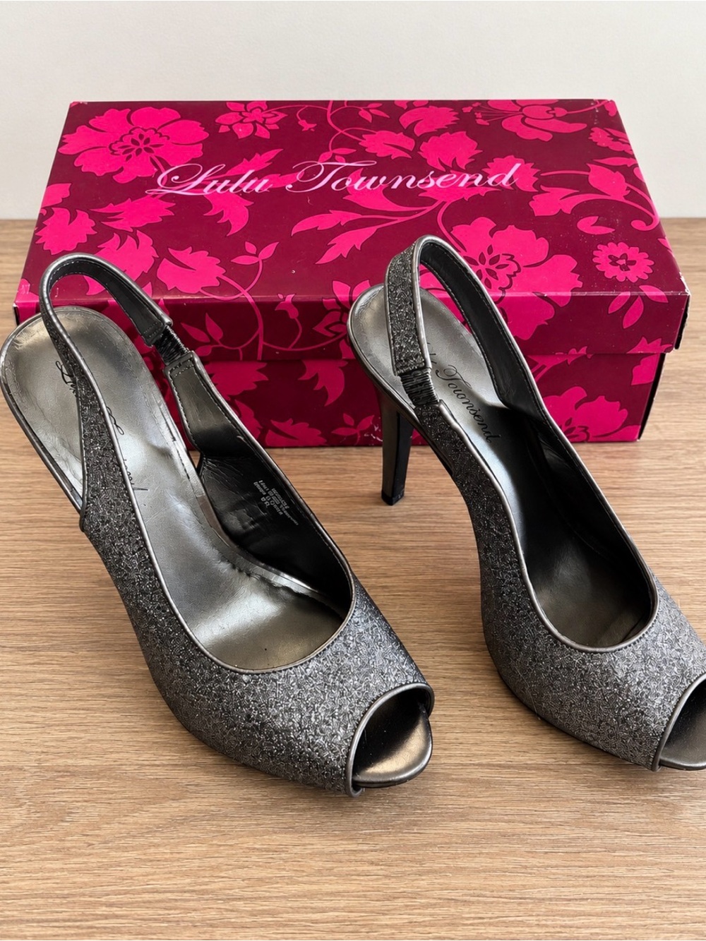 Lulu Townsend Nightout Pewter Glitter Peep Toe Heels 8.5